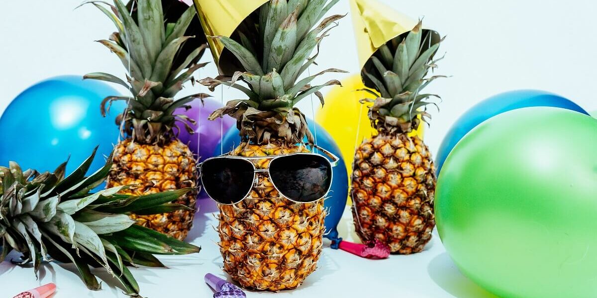 10 Best Summer Swag Ideas for Employees