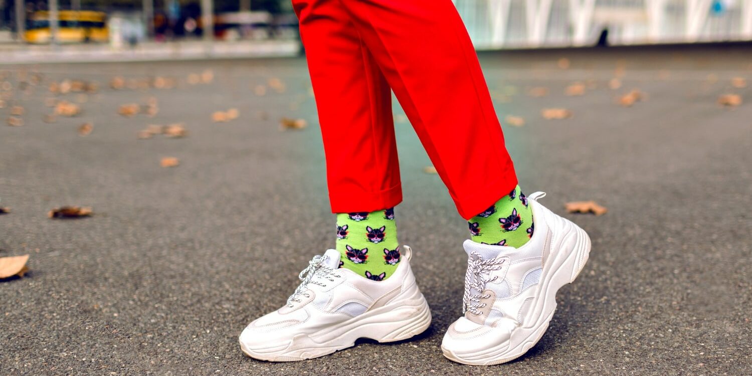 What Socks to Wear with Sneakers? Tips from