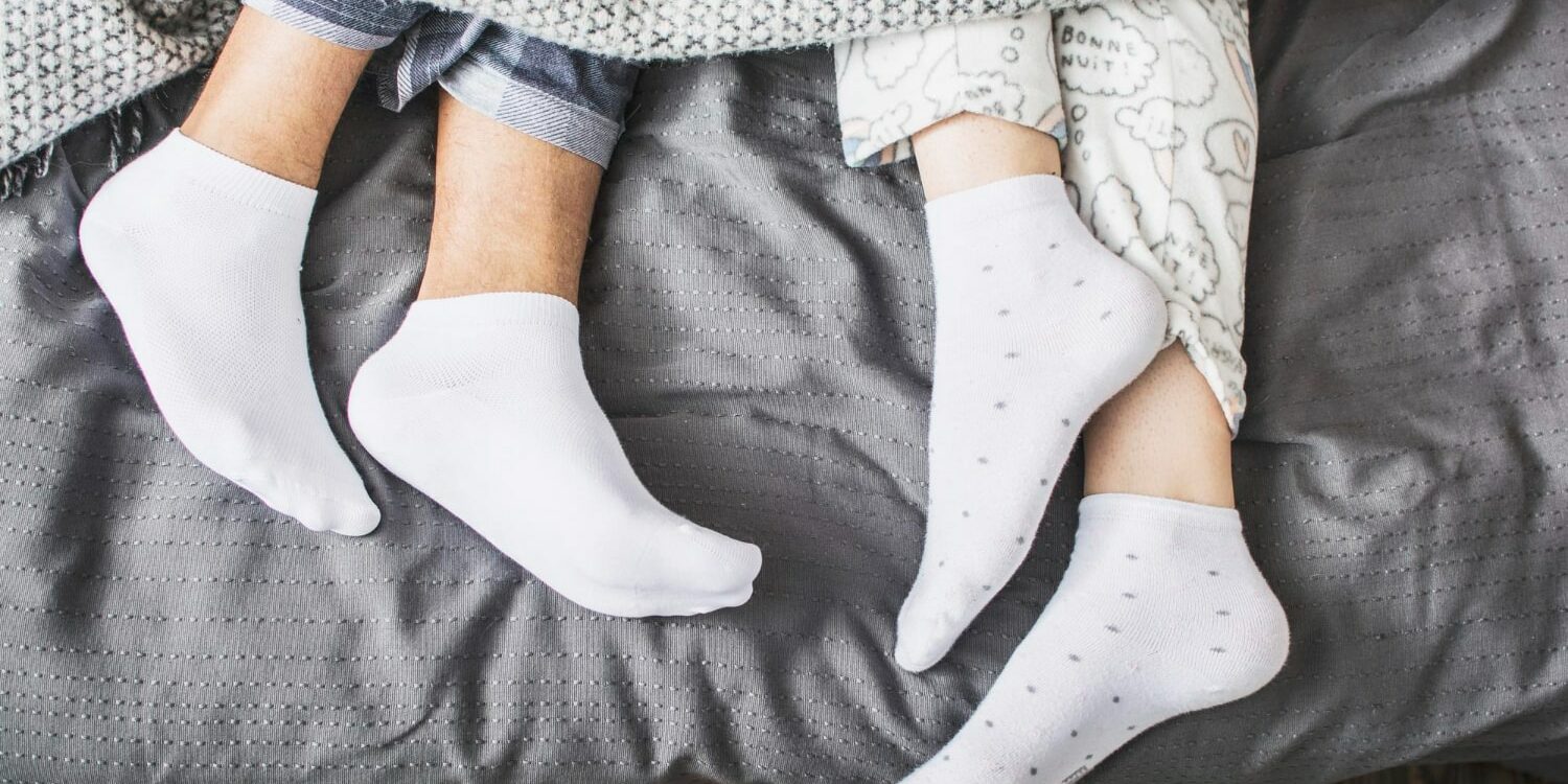 Sleeping with Socks on The Pros & Cons of Wearing Socks to Sleep